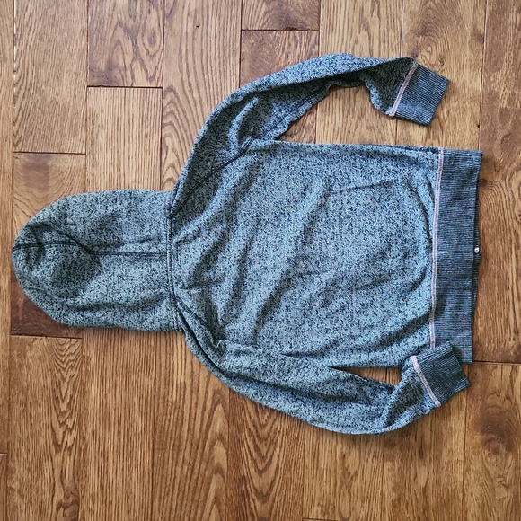 Girls Roots Hoodie - Size L - 9-10 - Picture 5 of 5